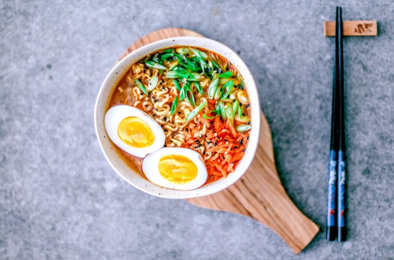 4 easy steps for perfect bowl of spicy Ramen at home