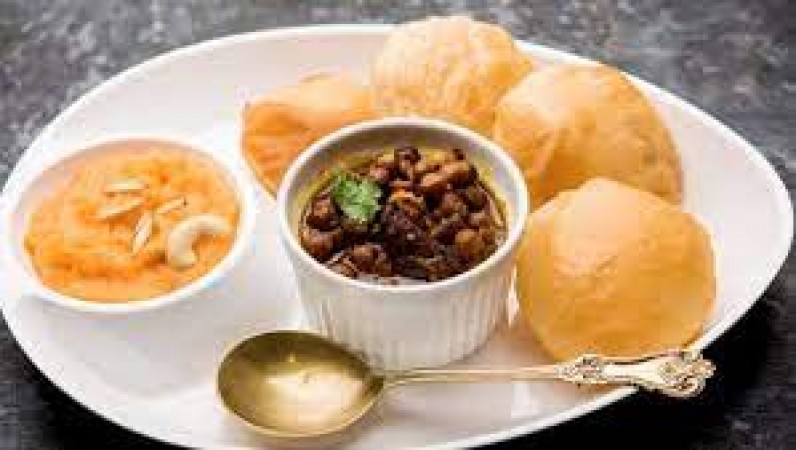 Navratri Recipe: Offer Halwa-Puri to girls on the day of Mahanavami, know here how to make it