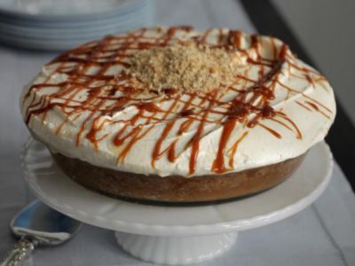Easy to make salted caramel pie