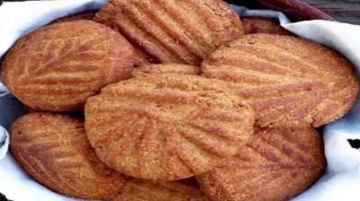 Chhath Puja: Try this simple and  easy Thekua recipe this Chhath