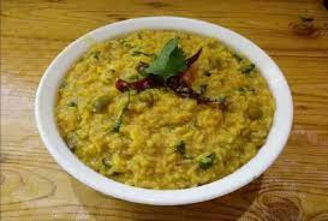 If you want to eat something light then make instant Kathiawadi Khichdi