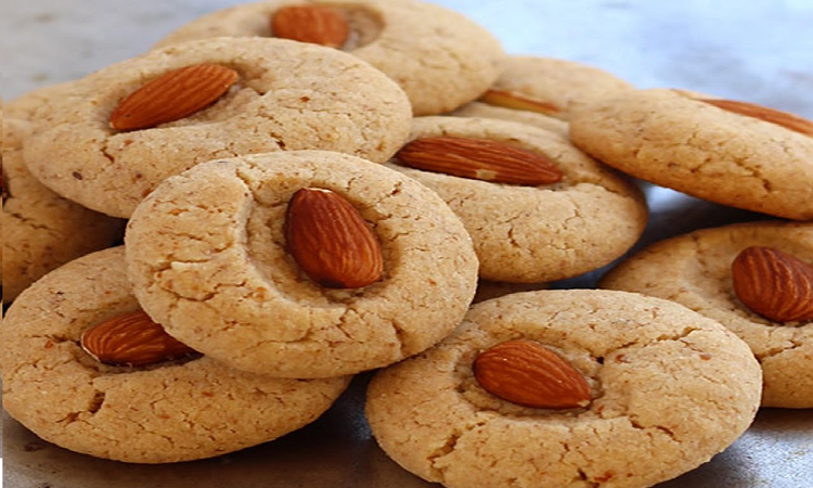Make Almond cookies at home with these simple cooking steps
