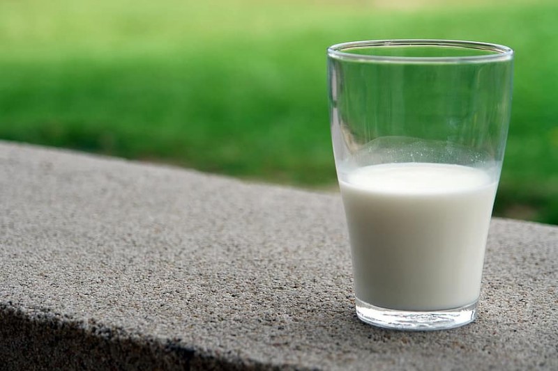 What are the advantages of the following milk varieties: goat, whole, and condensed?