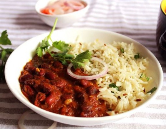 चावल के साथ दाल, राजमा या करी की जगह इस बार ट्राई करें ये खास डिश, कहते रह जाएंगे वाह