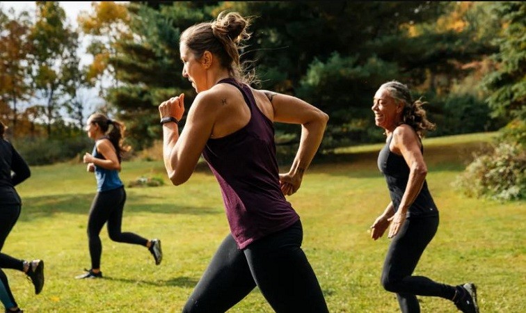अध्ययन से पता चलता है कि व्यायाम,कैंसर जटिलताओं की गंभीरता को कम करने में मदद कर सकता है
