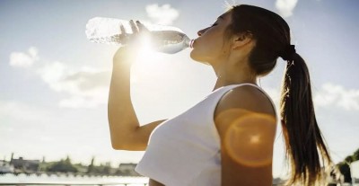Are You Drinking Water Correctly in This Scorching Heat? If Not, What's the Alternative?
