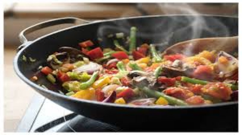 Is it safe to cook food in an iron pan or not? find out today