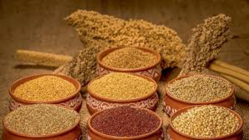 If you are eating millets to stay healthy in summer, then know which food is more beneficial at what time