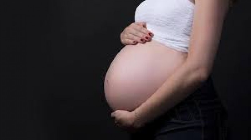 30 वें सप्ताह में गर्भपात के समय भ्रूण कितना परिपक्व होता है? जानिए महिलाओं पर गर्भपात कानून के प्रभाव