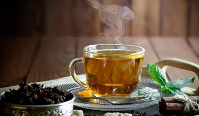 Ayurvedic Remedies: Thyroid Management at Home Using An Herbal Mixture And Tea