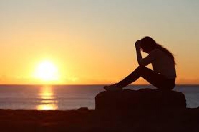 When the Sun Brings Sorrow: Understanding Summer Seasonal Depression