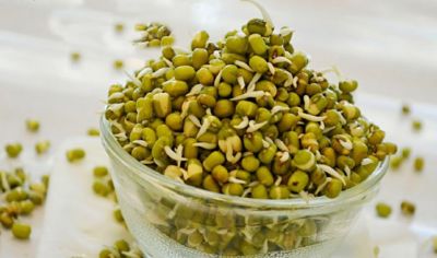 To stay healthy, use sprouted moong dal