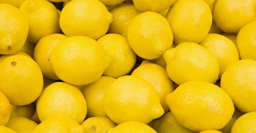 Mouth odour- Take this homemade remedies of lemon