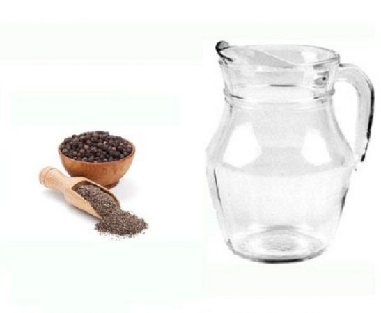 Black pepper and hot water can give relieve in constipation