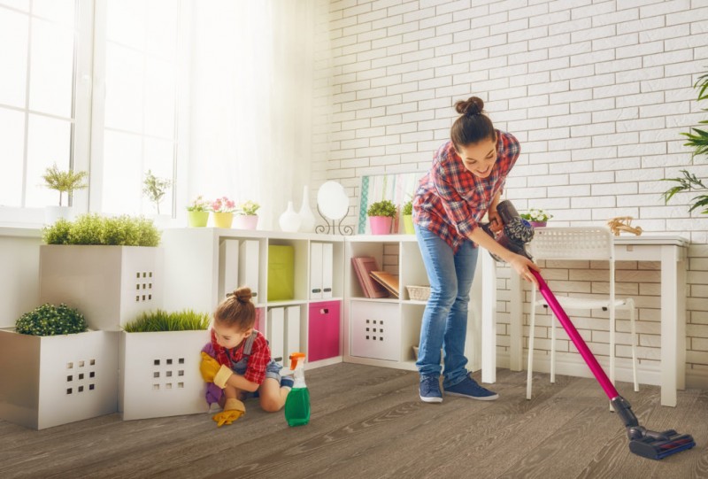 Clean the floor like this without rubbing, the house will start shining