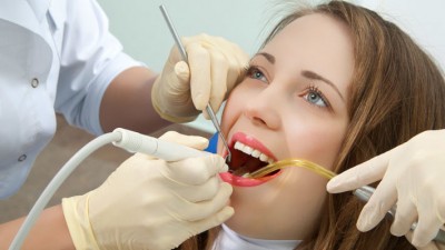 दांतों की सफाई से जुड़े वो 4 मिथक, जो सेहत को पहुंचा रहे हैं नुकसान!