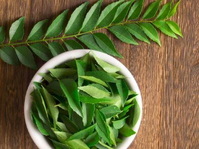 5 Benefits of Curry Leaves for Health Freaks