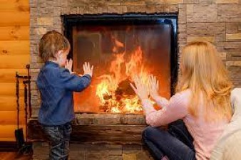 Use the fireplace, blower or heater properly to keep your body warm in cold weather, otherwise you may lose your life