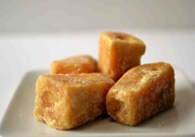 Know the benefits Jaggery that keeps you away from the diseases caused by winter