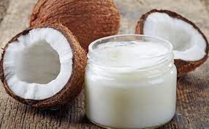 Raw coconut is a boon for health, eating it will give you many benefits and your weight will also reduce