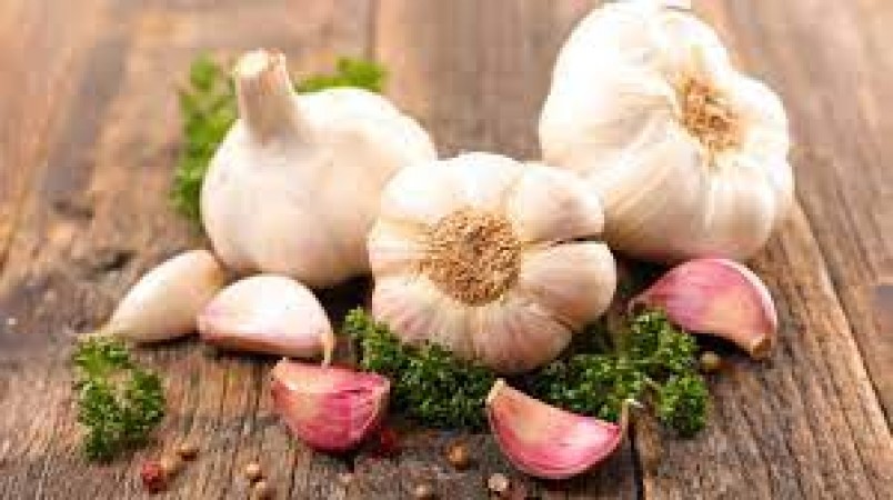 Eat raw garlic on an empty stomach in the morning, then see the wonders, the condition of these diseases like sugar, BP will get worse