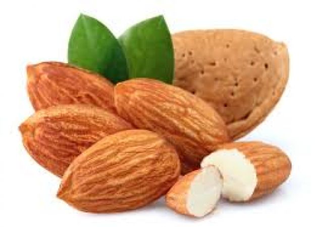 Intake of Almond can fix migraine pain