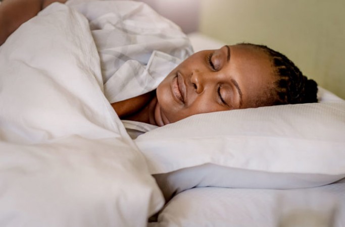 आरामदायक नींद के लिए आप भी अपना सकते है ये खास उपाएं