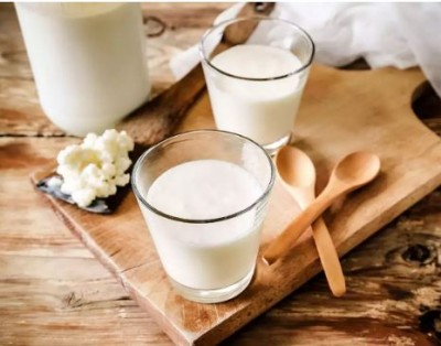 Can I eat dairy products and non-veg after a heart attack? Is there a risk of increased cholesterol?