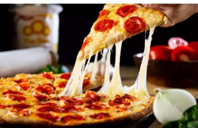 If children demand pizza, then before that know its dangerous consequences, an 11 year old girl died after eating pizza!