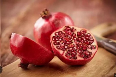 By eating a pomegranate every day, these changes will start happening in the body, the magic will start appearing within a week