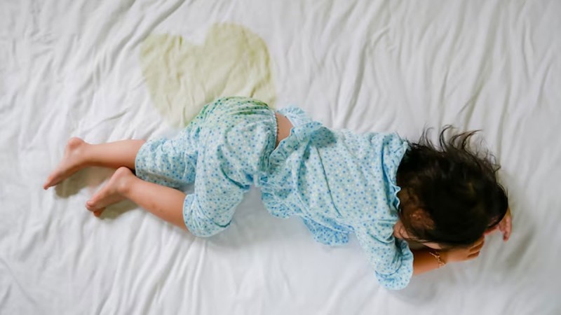 Helpful Tips for Managing Bedwetting in Children Without Scolding