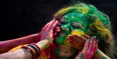 How to get rid of hard colours from your skin this Holi