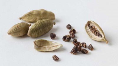 Eat cardamom every night before sleeping, you will get many benefits
