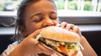 These 6 ways will help children in reducing their habit of eating junk food