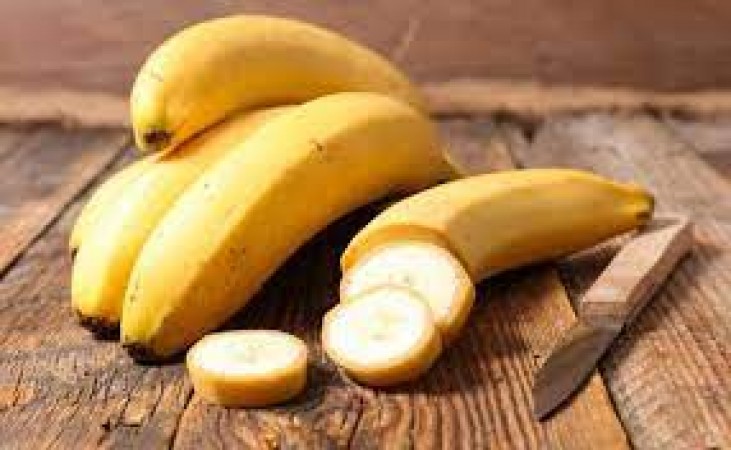 These are the 5 disadvantages of eating banana on an empty stomach