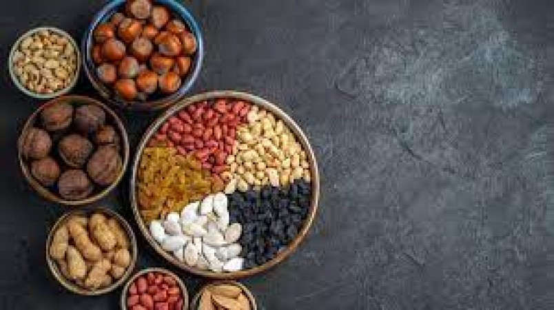 Eating these dry fruits on an empty stomach will cause harm