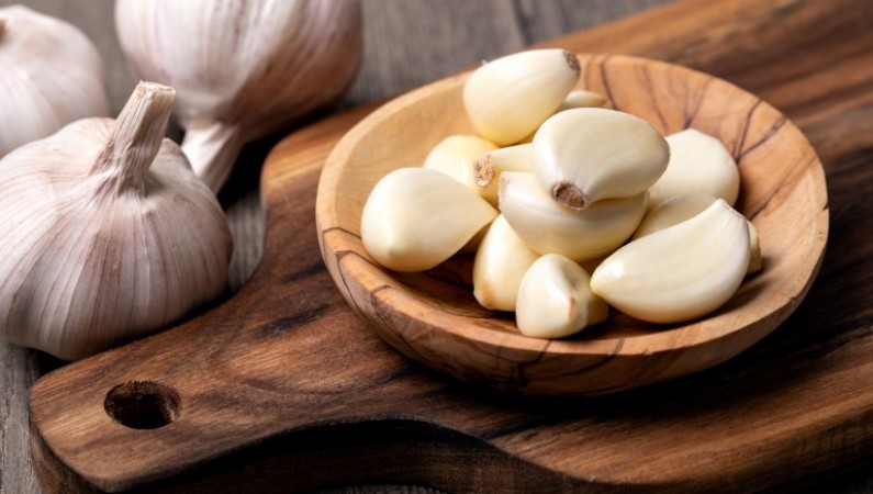 This is the right way to eat garlic, when you eat it like this, diabetes and BP will be half cured!