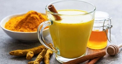 These 5 Reasons Why You Should Drink Turmeric Milk Every Day