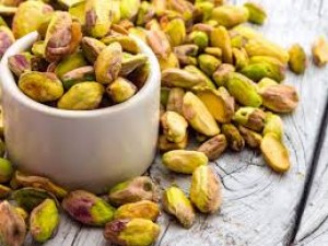 If you want to eat pistachios daily, then include them in your daily diet like this