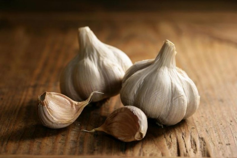 6 Benefits to eat garlic every day