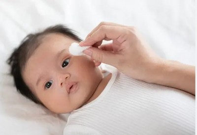 Clean baby's ears, nose and mouth in this way... there will never be any problem