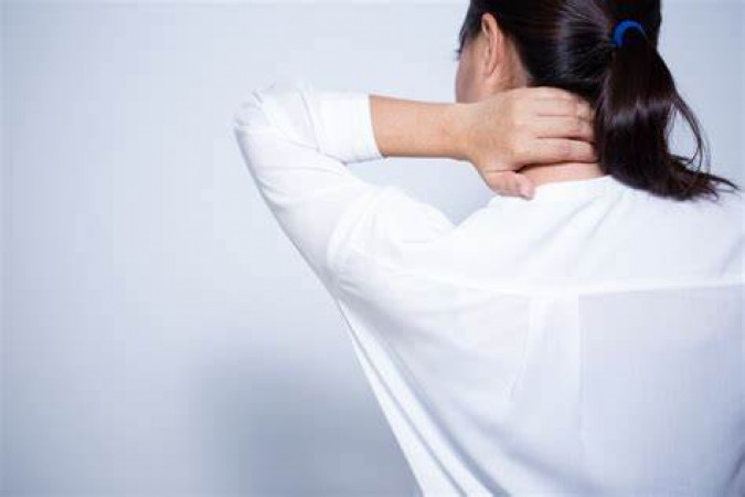 Neck pain problems on a rise due to Work From Home during lockdown