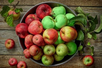 An apple a day is 100 million bacteria for your gut. But it is not all bad news