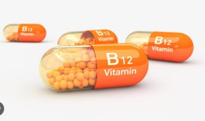 What can be the side effects of Vitamin B12 supplements?