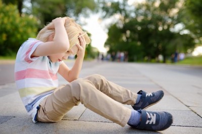 Why are children fainting in the heat?