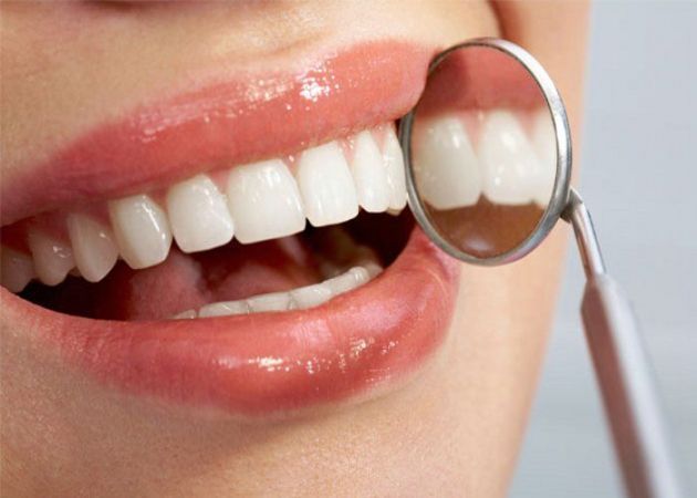 THESE HOME MADE REMEDIES WILL SHINE TEETH LIKE PEARLS