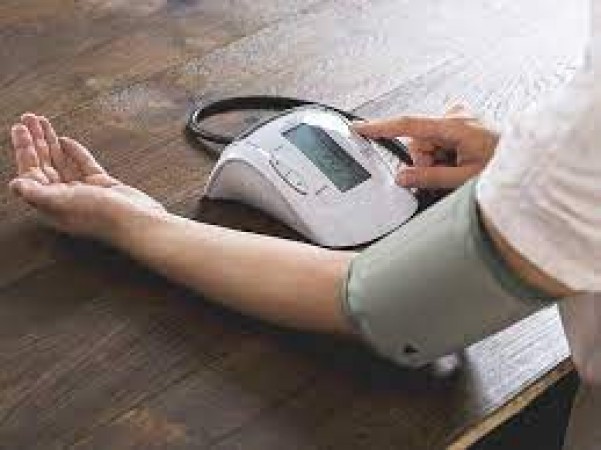 Do you also check your blood pressure at home? First know what is the right way to do this