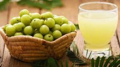 Drinking Amla juice on an empty stomach gives relief from these diseases