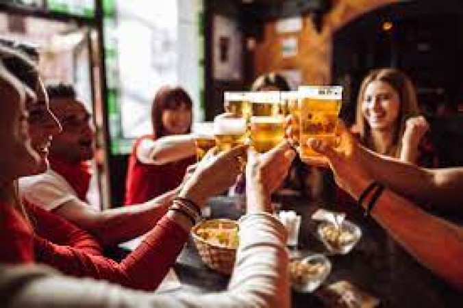 Does drinking alcohol really increase obesity? Who are at greater risk?