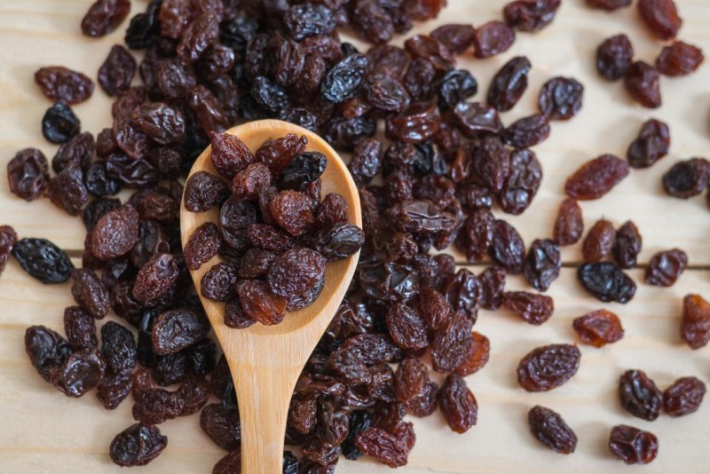 Eat raisins every day to stay young